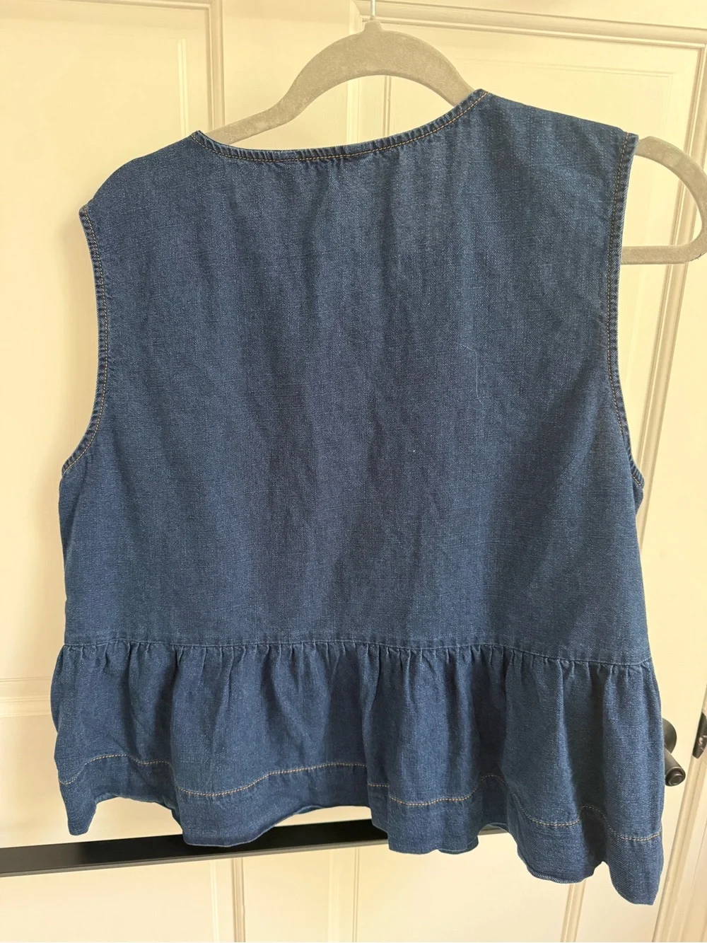 Velvet Heart Sleeveless Denim Peplum Top in Blue - Picture 3 of 3